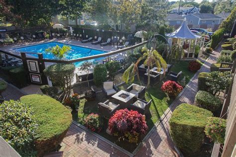 Kenny's tipperary inn - Discover cheap deals for Kenny's Tipperary Inn in Montauk starting at $119. Save up to 60% off with our Hot Rate deals when booking a last minute hotel room.